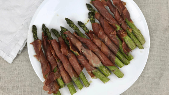 Prosciutto Wrapped Asparagus