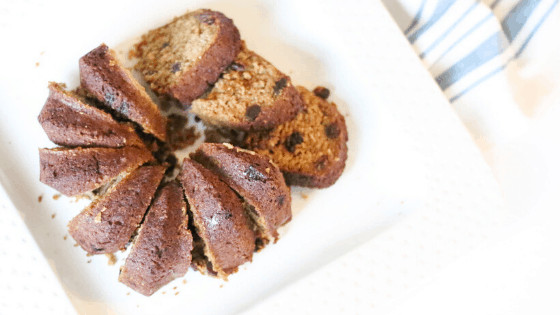 paleo veggie raisin bread